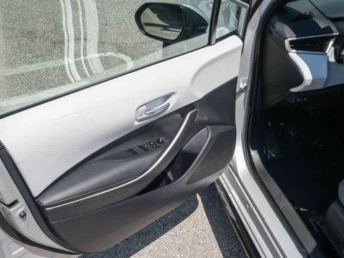 Used 2024 Toyota Corolla SE FWD image 24