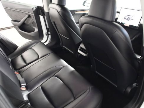 Used 2023 Tesla Model 3 Standard Range image 22