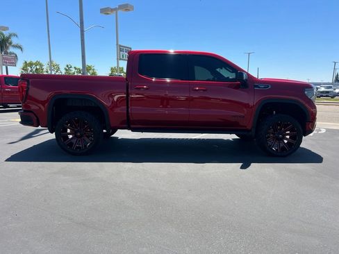 Used 2024 GMC Sierra 1500 AT4 w/ Technology Package AWD/4WD image 13