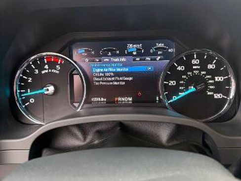 Used 2022 Ford F250 Lariat w/ Black Appearance Pkg image 13