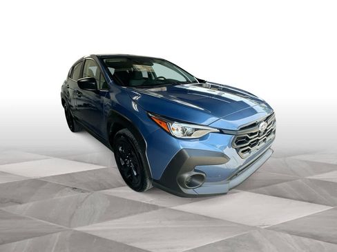 Used 2024 Subaru Crosstrek 2.0i AWD/4WD image 2