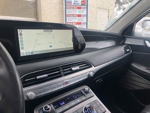 Used 2021 Hyundai Palisade Limited image 12