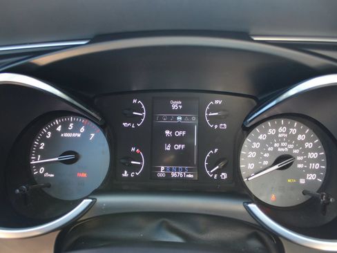 Used 2019 Toyota Sequoia TRD Sport AWD/4WD image 30