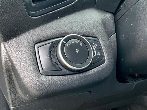 Used 2018 Ford Escape S image 33