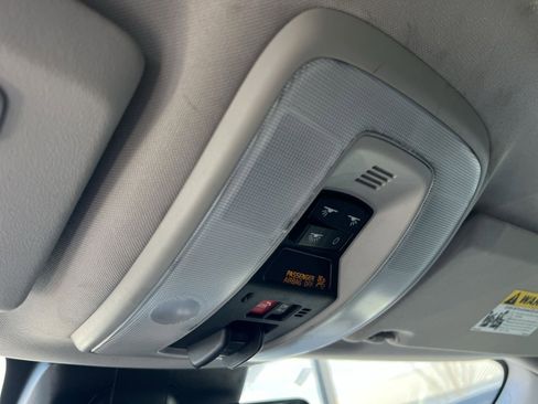 Used 2017 Volvo XC60 T6 Dynamic w/ Preferred Option Package image 27