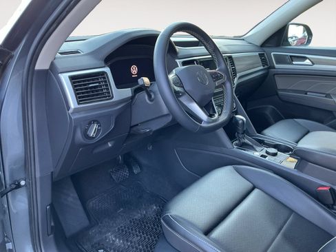Used 2023 Volkswagen Atlas SEL AWD/4WD image 10