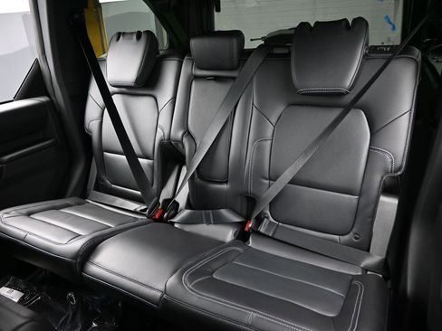 New 2025 Ford Bronco Outer Banks image 28