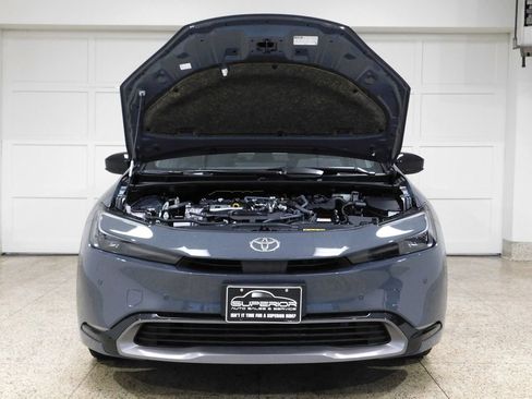 Used 2024 Toyota Prius XLE image 17