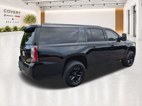 Used 2019 GMC Yukon XL SLT AWD/4WD image 13