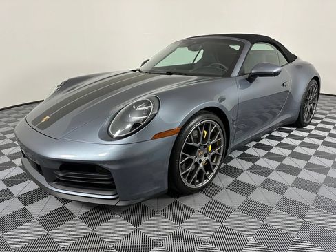 Certified 2025 Porsche 911 Carrera RWD image 7