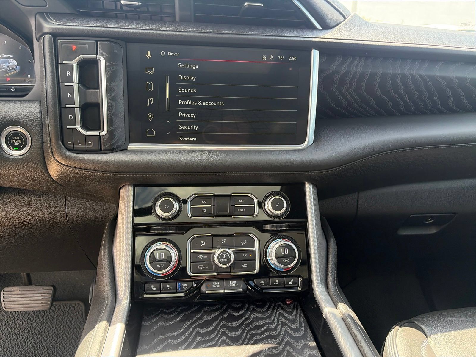 Used 2023 GMC Yukon XL Denali RWD image 24