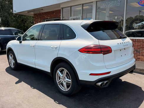 Used 2016 Porsche Cayenne S w/ Premium Package AWD/4WD image 3