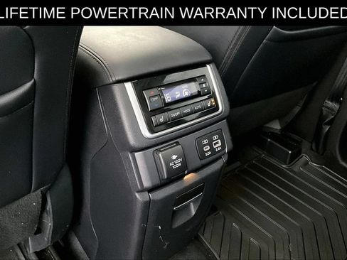 Used 2025 Subaru Ascent Bronze Edition AWD/4WD image 31