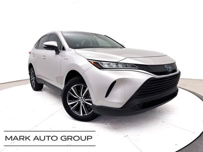 Used 2021 Toyota Venza LE w/ Carpet Mat Package (TMS)