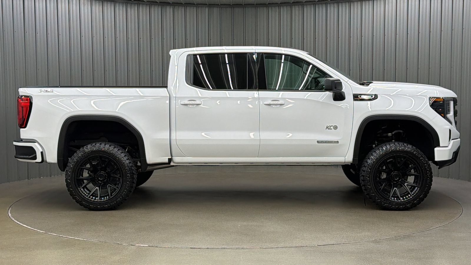 Used 2026 GMC Sierra 1500 Elevation AWD/4WD image 6