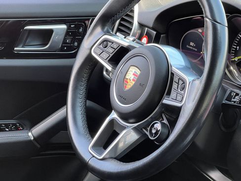 Certified 2020 Porsche Cayenne E-Hybrid AWD/4WD image 39