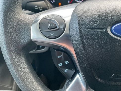 Used 2019 Ford Transit Connect XLT image 16