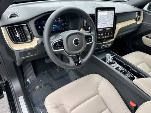 Certified 2026 Volvo XC60 B5 Plus w/ Climate Package image 9