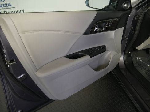 Used 2016 Honda Accord EX-L image 13