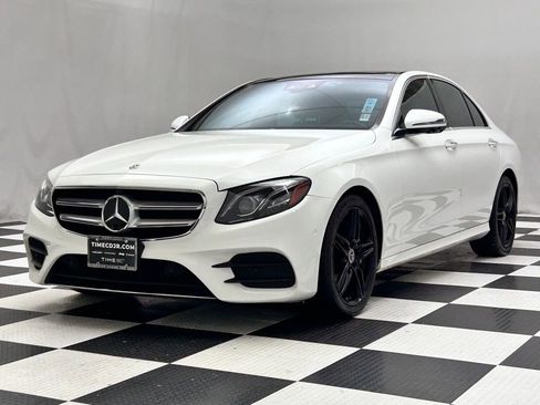 Used 2018 Mercedes-Benz E 300 4MATIC image 4