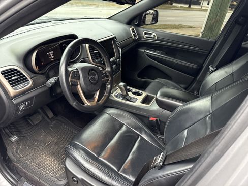 Used 2016 Jeep Grand Cherokee Limited w/ Luxury Group II image 5