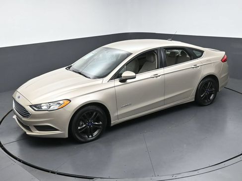 Used 2018 Ford Fusion S FWD image 39