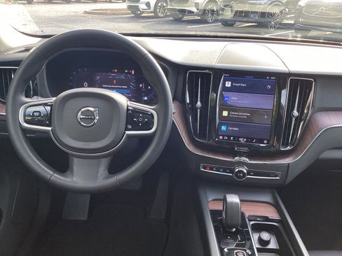 Certified 2023 Volvo XC60 B5 Plus w/ Climate Package image 30