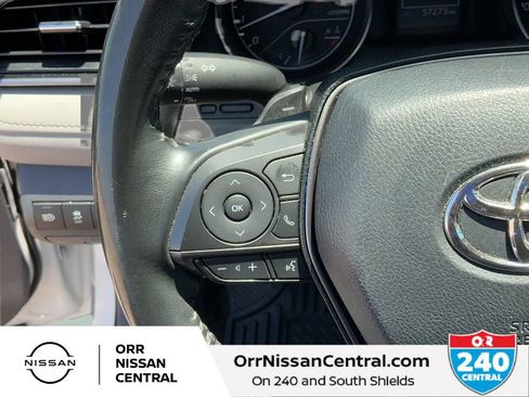 Used 2023 Toyota Camry SE FWD image 19