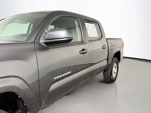 Used 2016 Toyota Tacoma SR5 w/ Towing Package RWD image 12