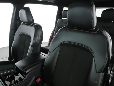 Used 2023 Jeep Grand Cherokee L Laredo AWD/4WD image 4