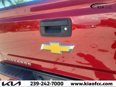 Used 2018 Chevrolet Silverado 1500 LT w/ Texas Edition AWD/4WD image 12