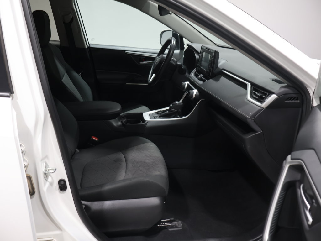 Used 2021 Toyota RAV4 XLE w/ XLE Grade Weather Package AWD/4WD image 22