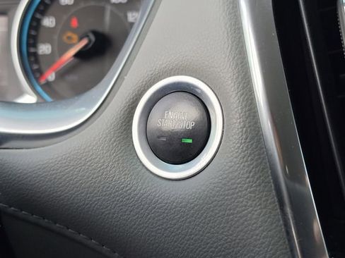 Used 2019 Chevrolet Traverse LT FWD image 34