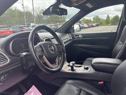 Used 2014 Jeep Grand Cherokee Limited w/ Luxury Group II AWD/4WD image 13