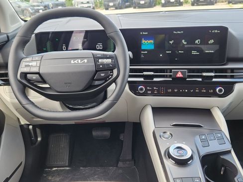 New 2026 Kia Sportage EX AWD/4WD image 10