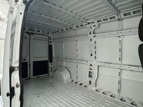Used 2023 RAM ProMaster 2500 FWD image 21