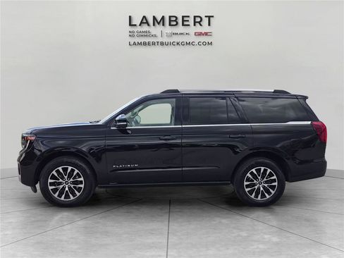 Used 2025 Ford Expedition Platinum AWD/4WD image 2