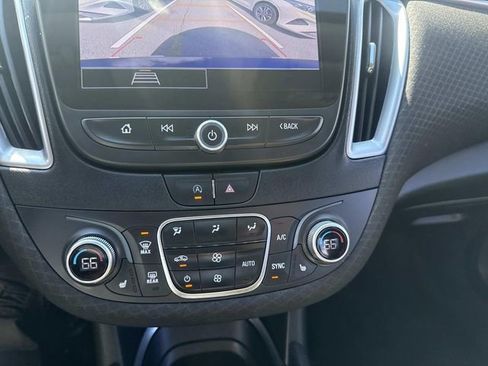 Used 2025 Chevrolet Malibu LT image 27