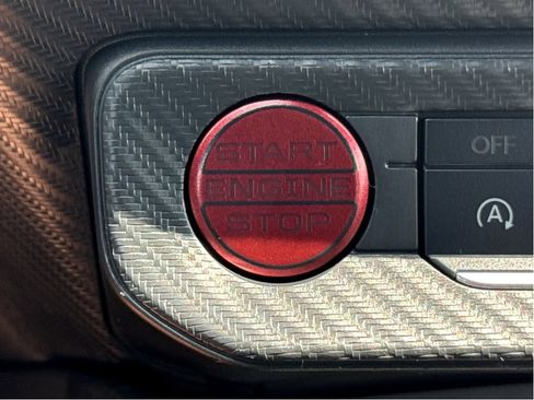 Used 2025 Ford Mustang Coupe RWD image 18