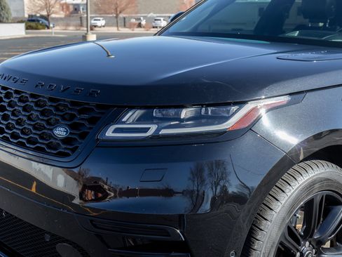Used 2021 Land Rover Range Rover Velar R-Dynamic S AWD/4WD image 42
