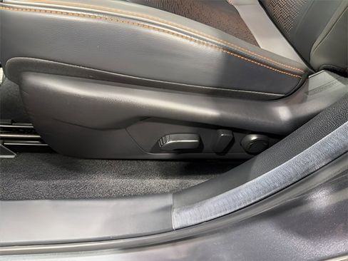 Certified 2025 Subaru Crosstrek 2.5i Limited w/ Popular Package #4A image 12