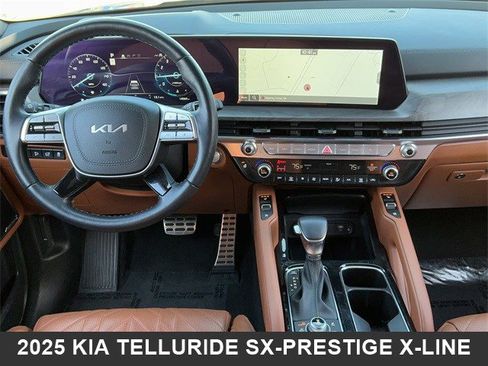 Certified 2025 Kia Telluride SX Prestige X-Line image 12