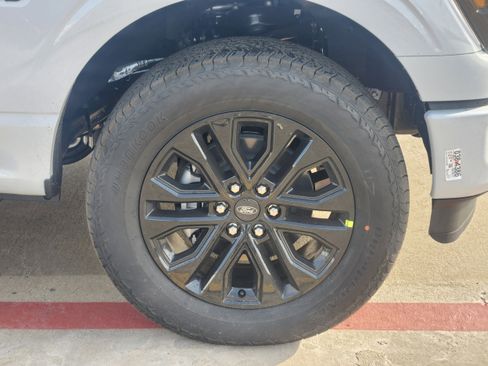 New 2025 Ford F150 Lariat w/ Equipment Group 502A High image 8