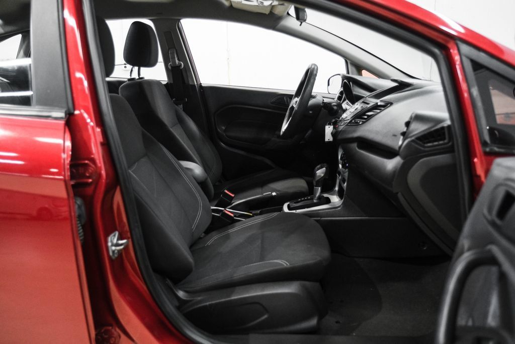 Used 2017 Ford Fiesta SE FWD image 34
