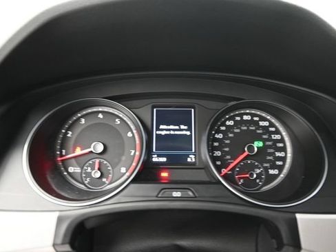 Used 2021 Volkswagen Atlas Cross Sport SE w/ Panoramic Sunroof Package AWD/4WD image 19