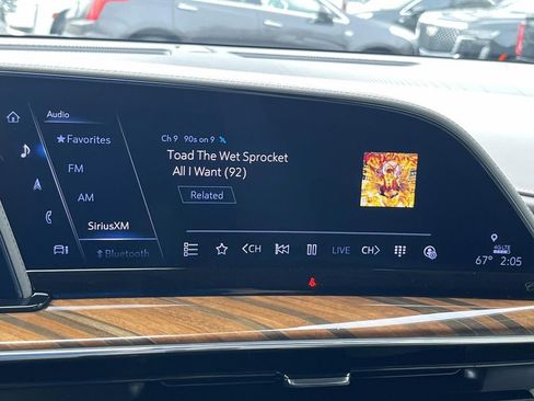 Used 2024 Cadillac Escalade Sport Platinum w/ LPO, ONYX Package image 34