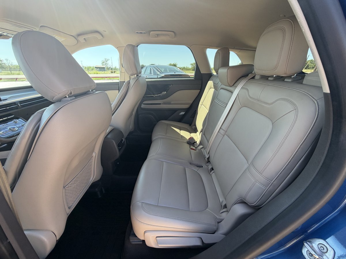 Used 2021 Lincoln Corsair FWD w/ Equipment Group 101A image 18