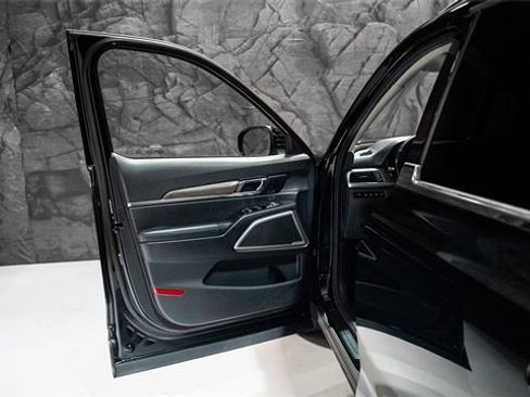 Used 2021 Kia Telluride EX image 4