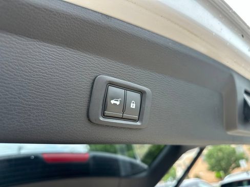 Used 2023 Mitsubishi Outlander SE FWD image 17