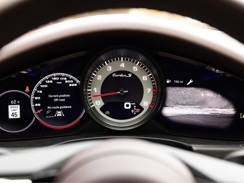 Used 2023 Porsche Panamera Turbo S Executive image 12